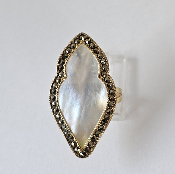 Vintage Style Mother of Pearl with Marcasites Ring 18k/925 Size 7! - Picture 12 of 14